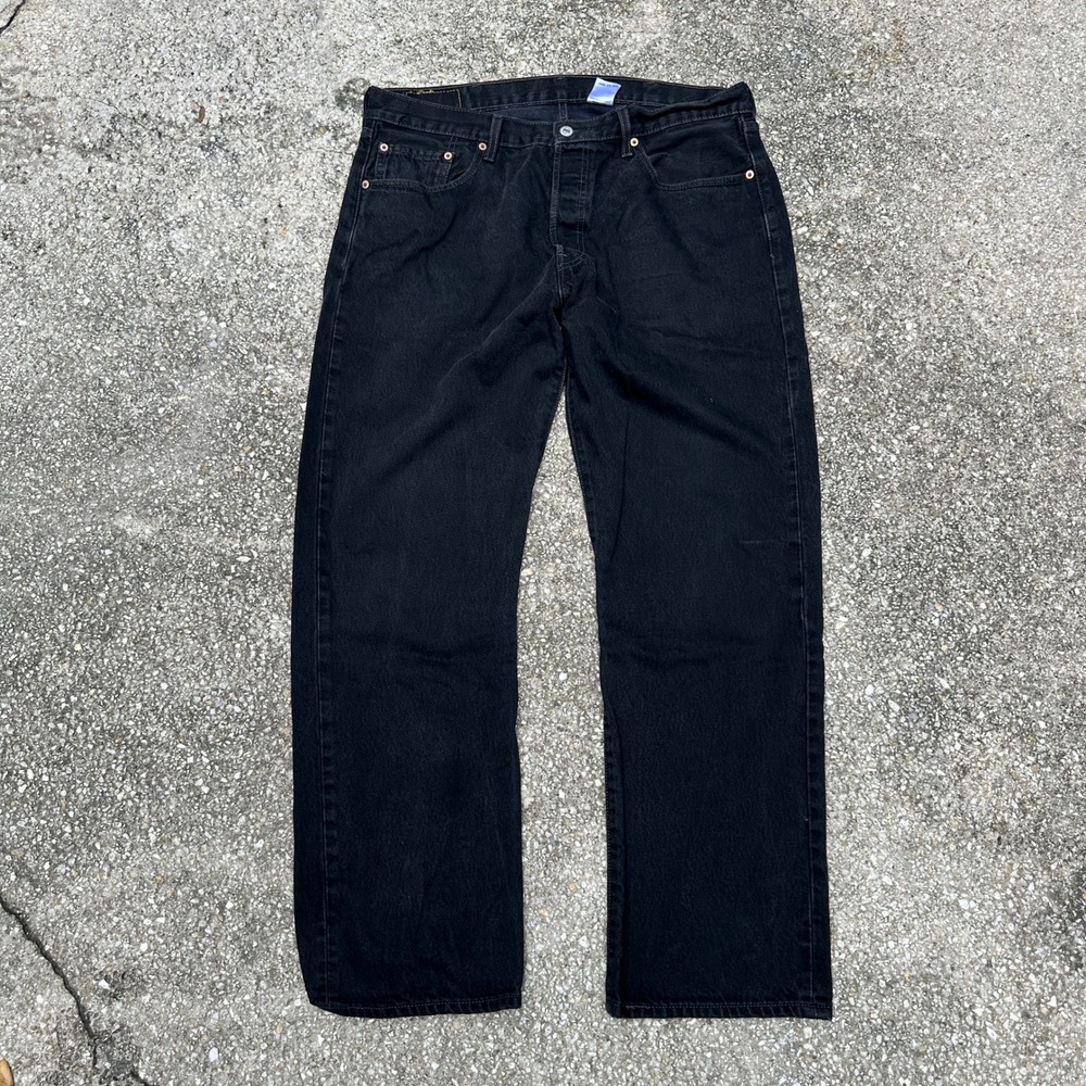 Levis 501 Original Fit Black Denim Jeans Mens 38x32 Button Fly Straight Leg